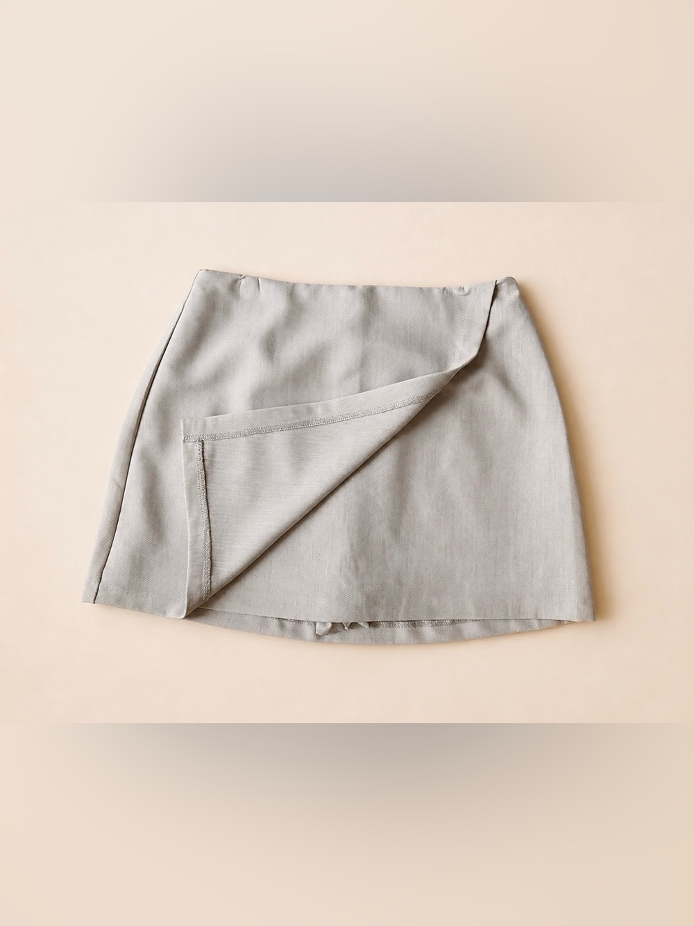 Abercrombie Scarlett Asymetric Mini Skort Taupe S - Picture 6 of 6